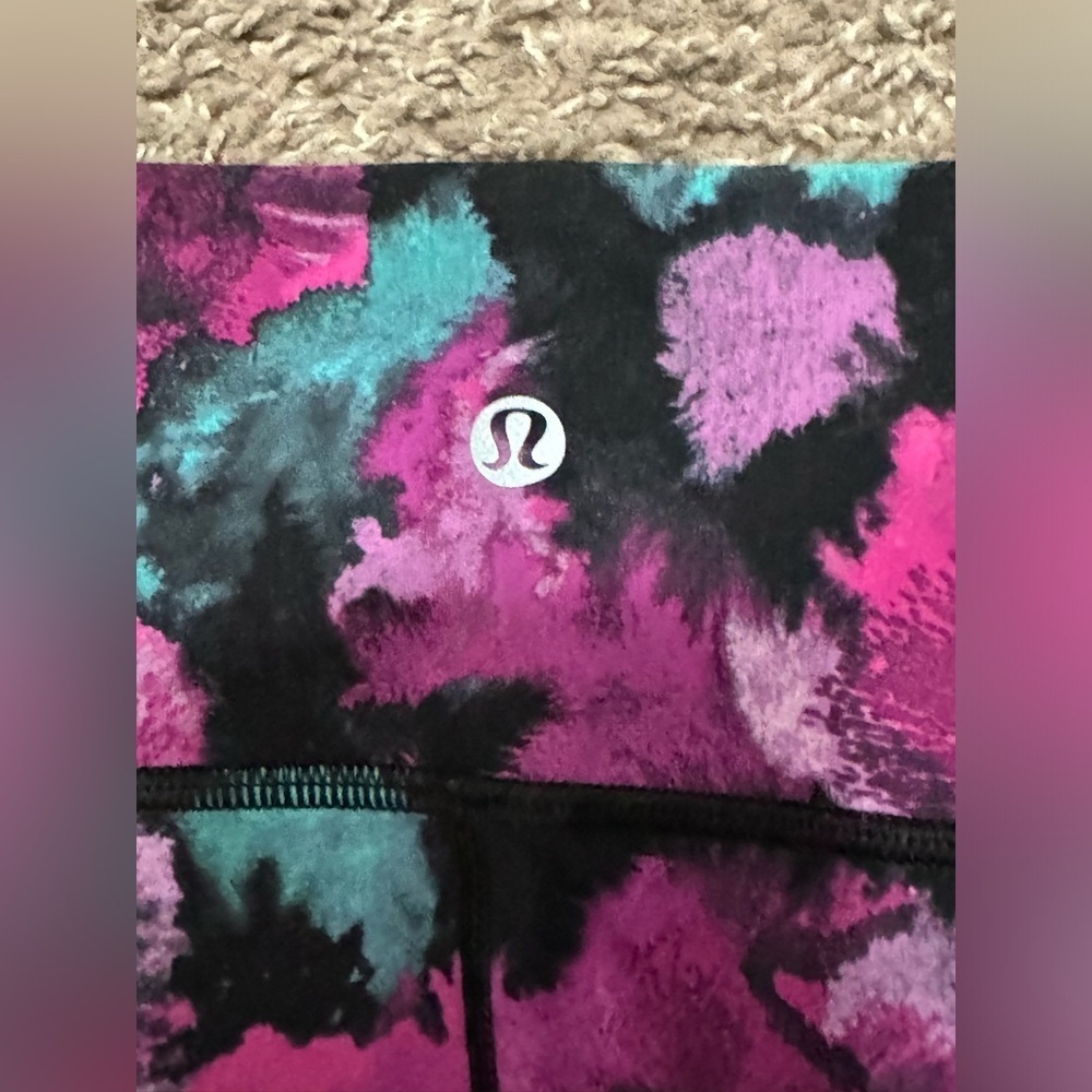 Lululemon Wunder Under Crop III Midnight Bloom Black Deep Fuschia - Picture 4 of 5